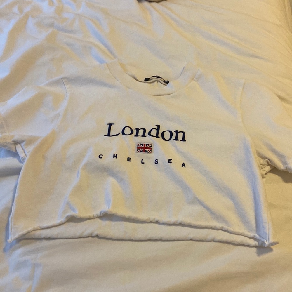 Brandy melville white london crop top